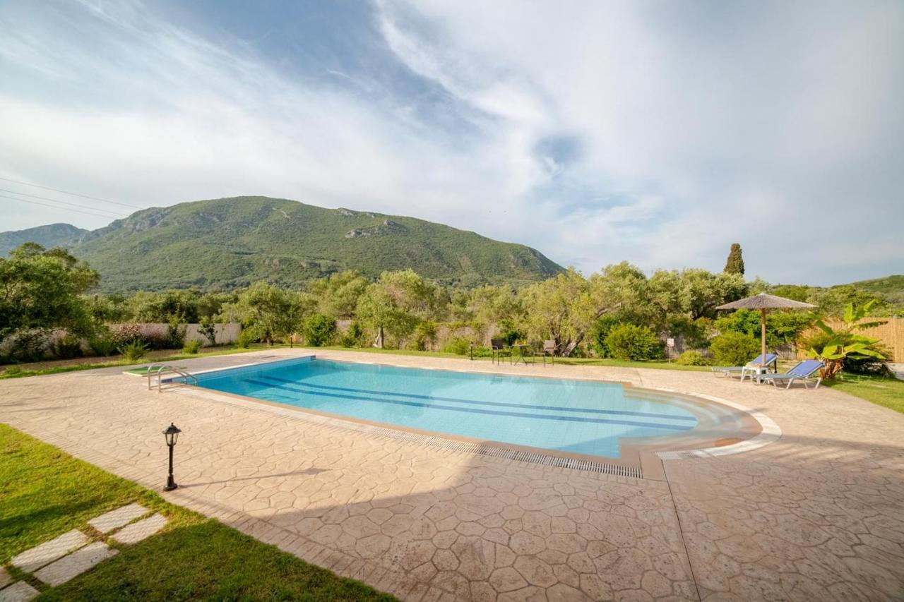 Villa Adonis Χαλικούνας Εξωτερικό φωτογραφία