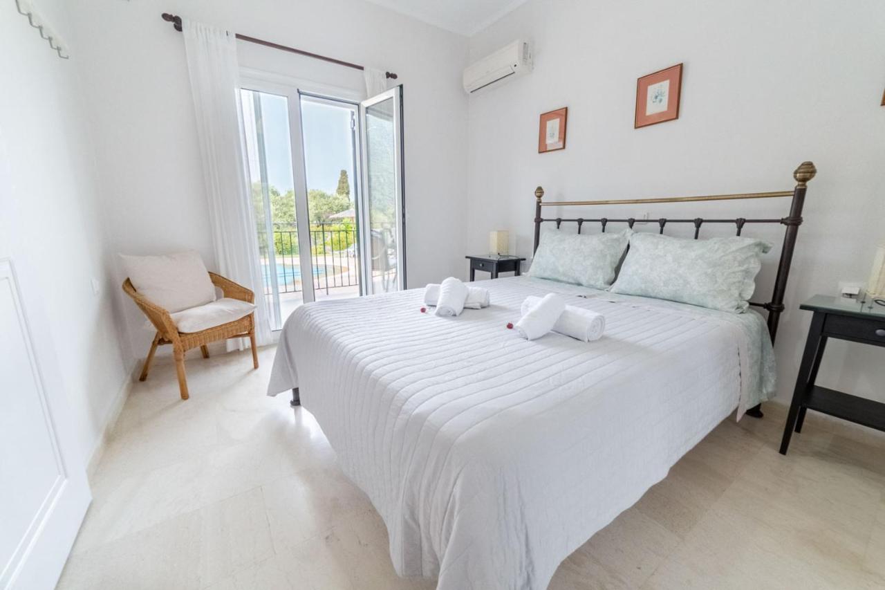 Villa Adonis Χαλικούνας Εξωτερικό φωτογραφία