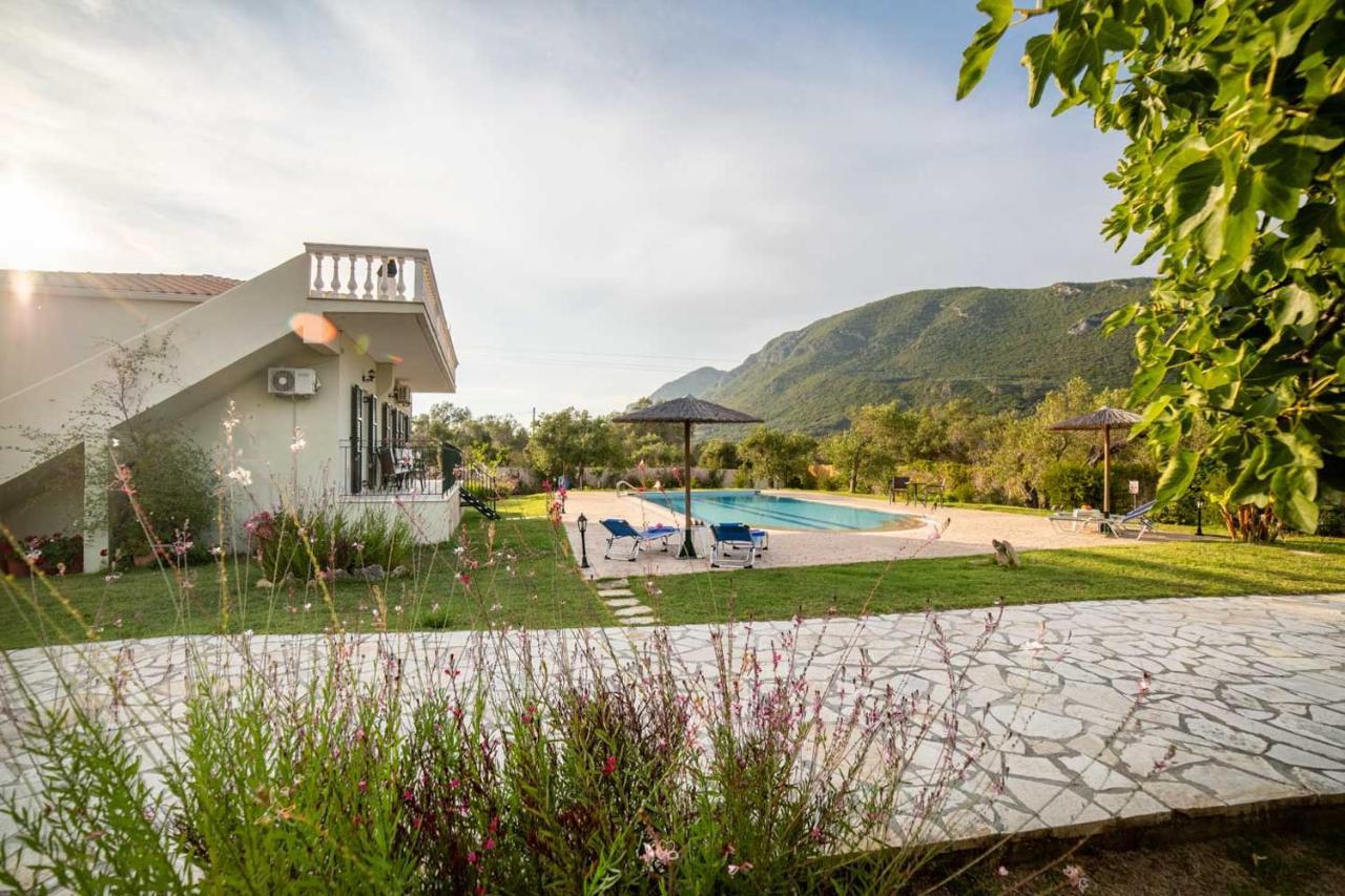 Villa Adonis Χαλικούνας Εξωτερικό φωτογραφία