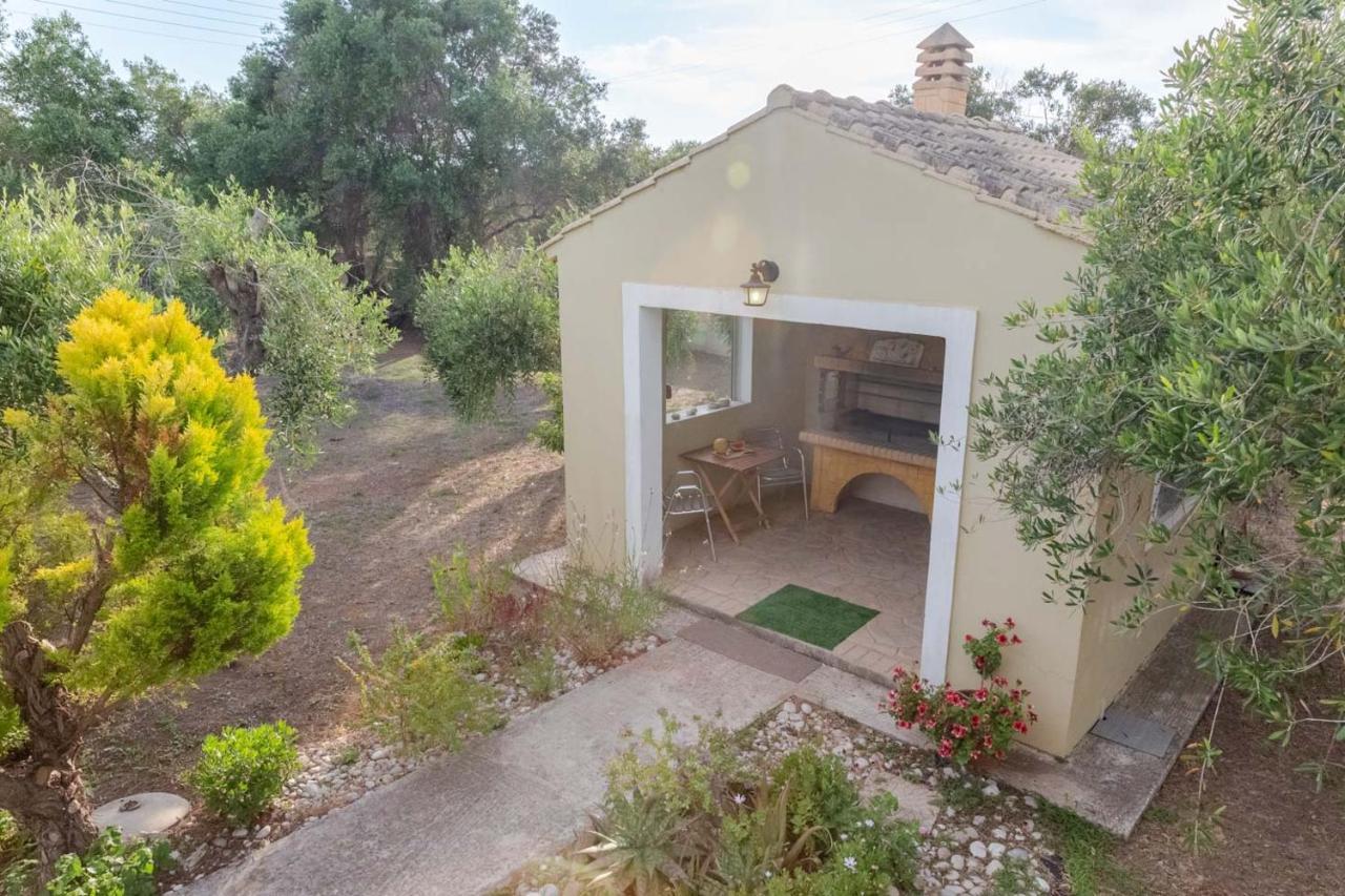 Villa Adonis Χαλικούνας Εξωτερικό φωτογραφία