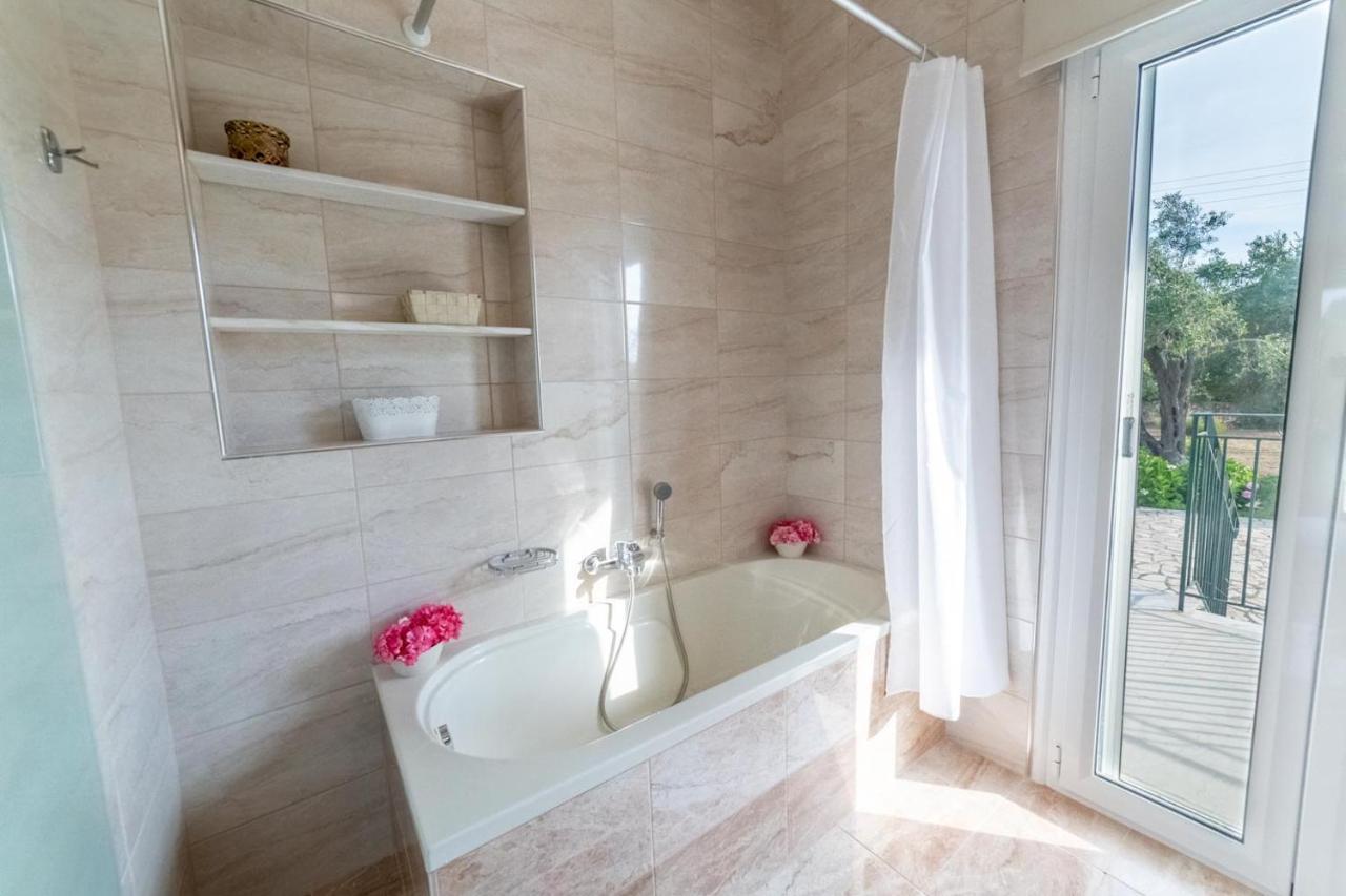 Villa Adonis Χαλικούνας Εξωτερικό φωτογραφία