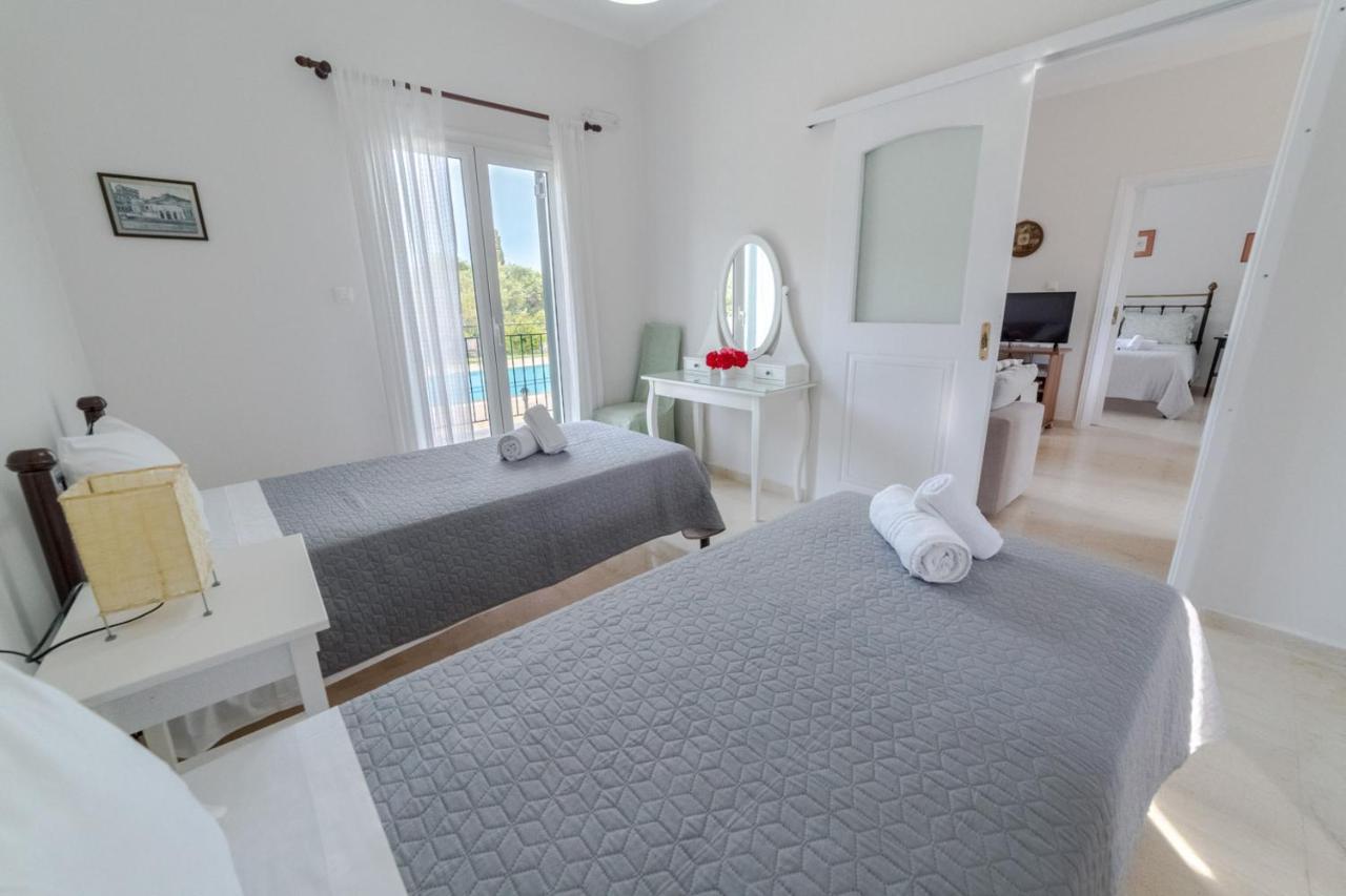 Villa Adonis Χαλικούνας Εξωτερικό φωτογραφία